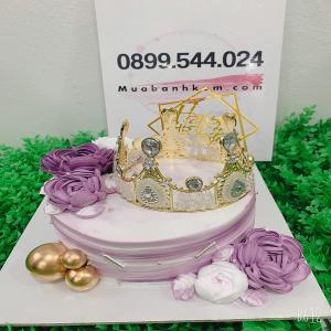 Bánh Kem Hoa Cẩm Chướng Decor Vương Miện - MB74