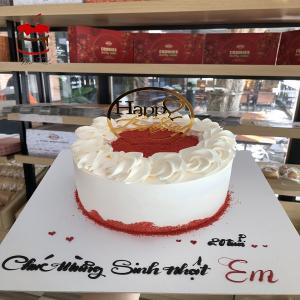Bánh Kem Tròn Bột Đỏ Gắm Chữ Happy Birthday - MC92