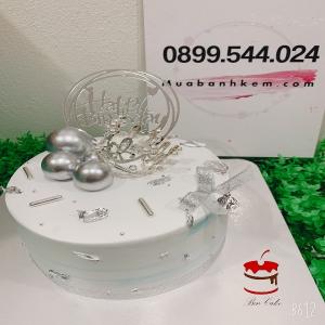 Bánh Trang Trí Vương Miện Công Chúa Đẹp - MB69
