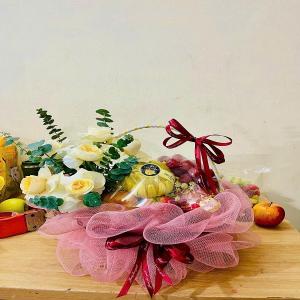 Giỏ Trái Cây Kèm Hoa Tươi - MS03